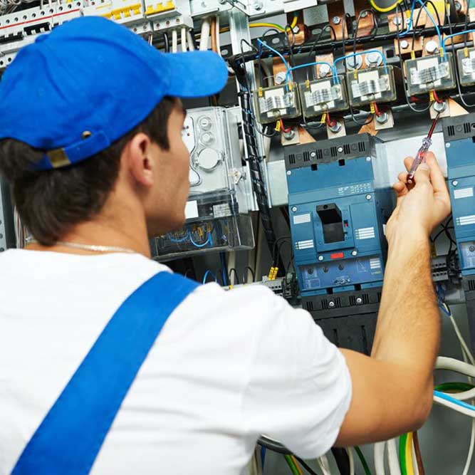 470Supervisar y Realizar el Mantenimiento de Redes Electricas de Baja Tension.jpg