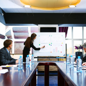 Estrategia y comunicacion empresarial 1.jpg