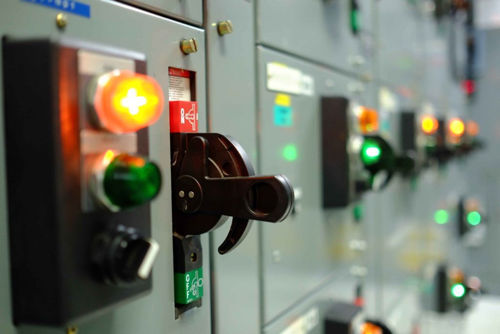 electricidad industrial.jpg