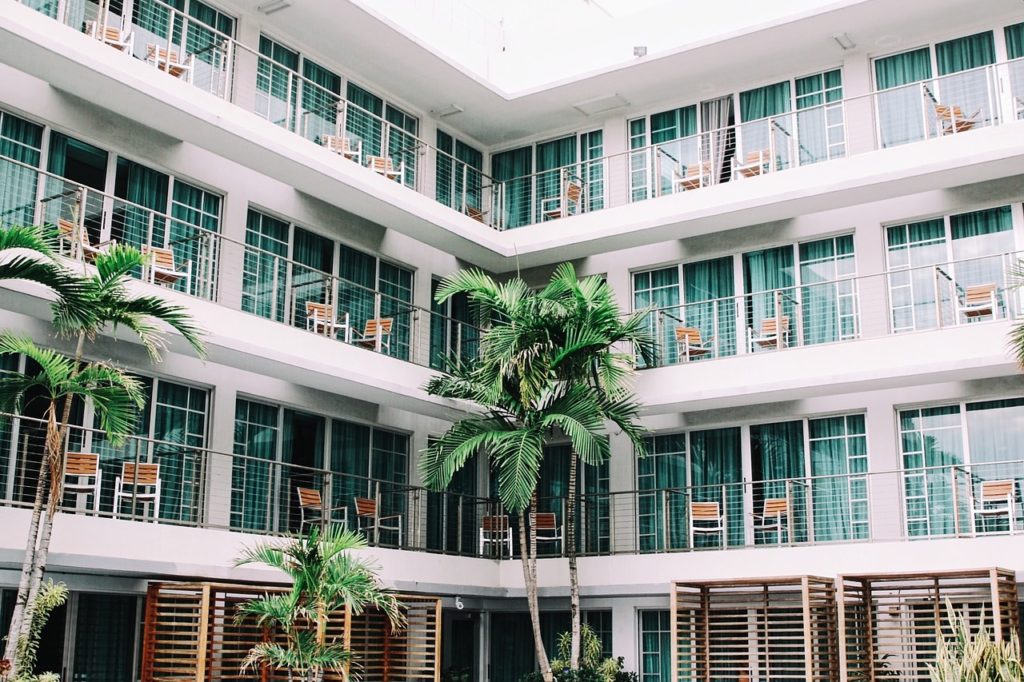 hotel 1209021 1280.jpg
