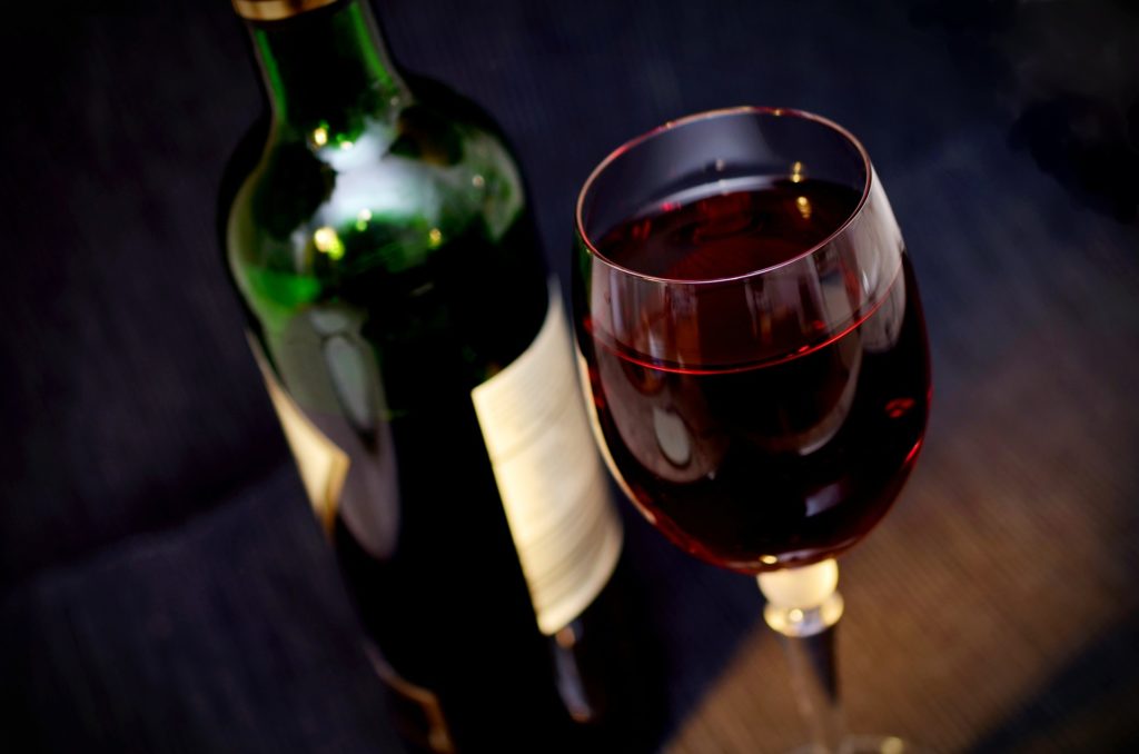wine 541922 1920.jpg